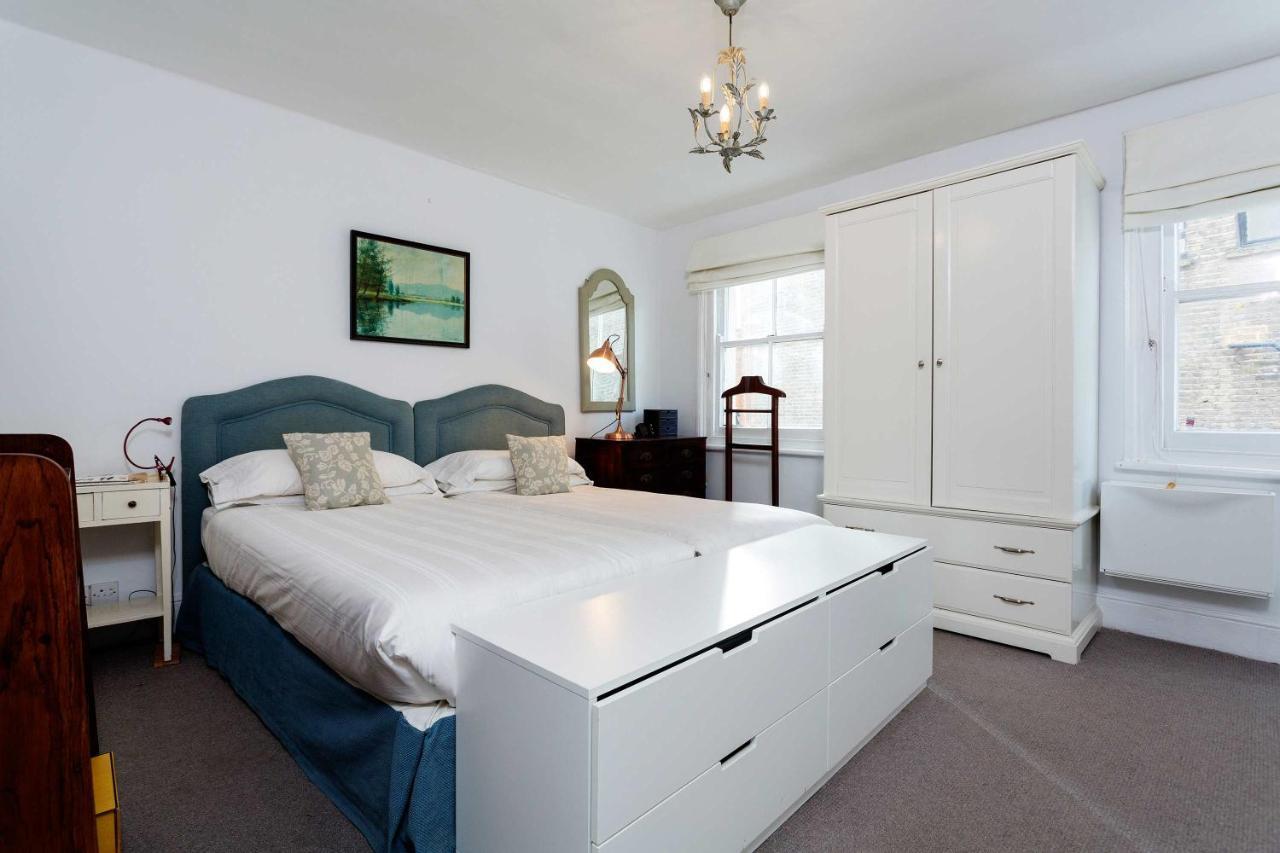 Veeve - A Kensington Mews Villa London Bagian luar foto