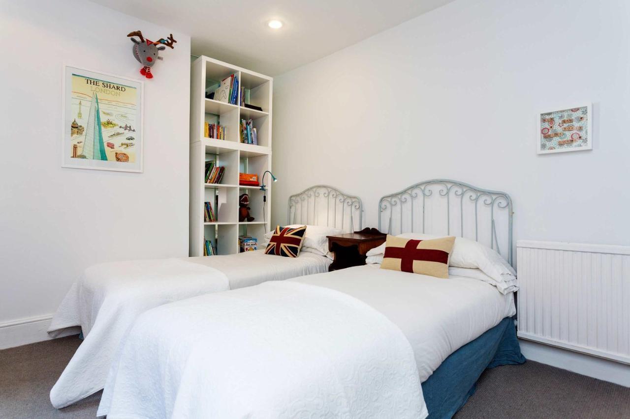 Veeve - A Kensington Mews Villa London Bagian luar foto